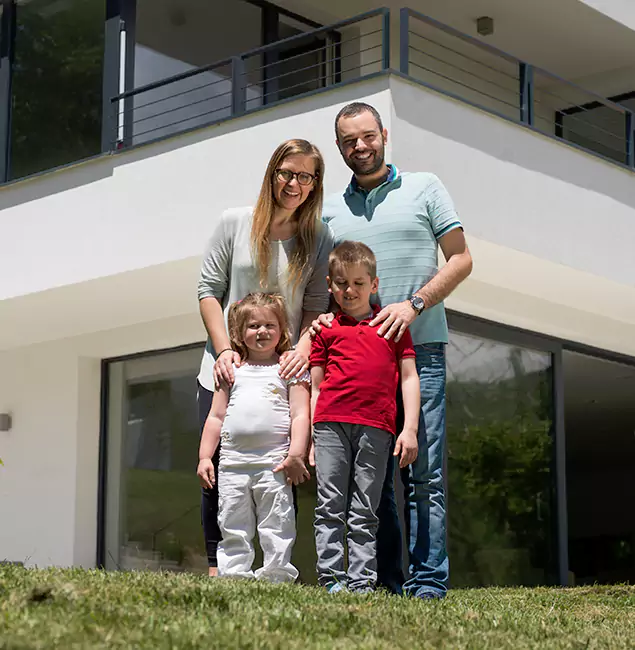 Why Mableton Trusts Mableton Pest Control Pro for Carpenter Bee Removal?